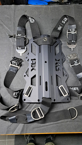 Mares backplate mit - xr,